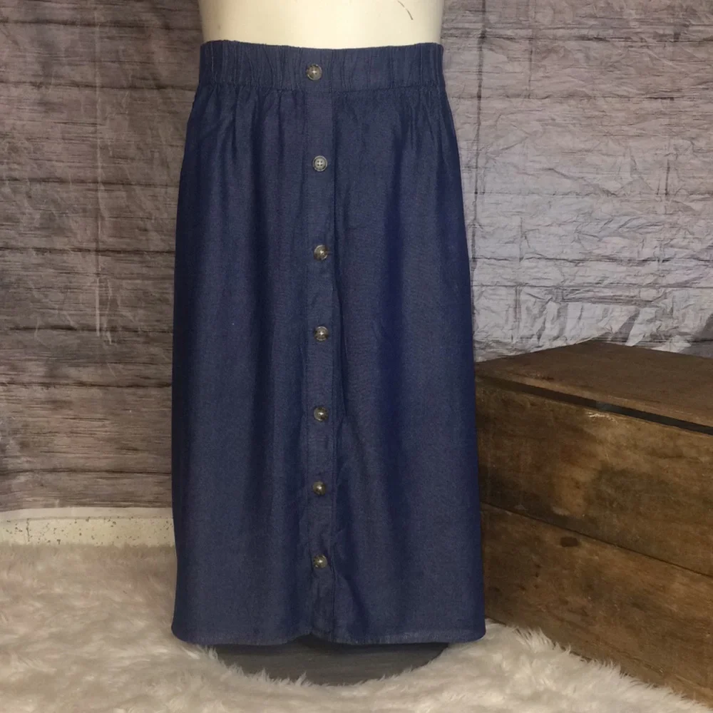 Faded Glory Soft Denim Skirt With Faux Buttons